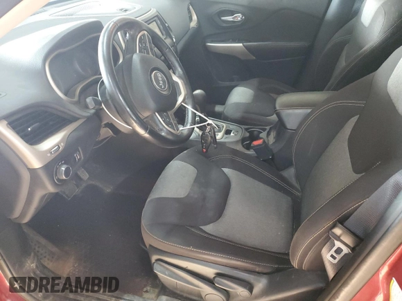 2017 Jeep Cherokee Altitude с VIN 1C4PJMAS0HW605681, выставлен на аукционе Copart как лот 41927415 с пробегом 82 797 миль миль и Списание • Salvage title. История ставок и продаж доступна на DreamBid. Изображение 7.
