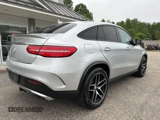 2016 Mercedes-Benz GLE 450 AMG z VIN 4JGED6EB2GA022427, wystawiony jako IAAI lot #42477745 z przebiegiem 221 851 mil mil oraz . Historia ofert i sprzedaży dostępna na DreamBid. Obrazek 4.