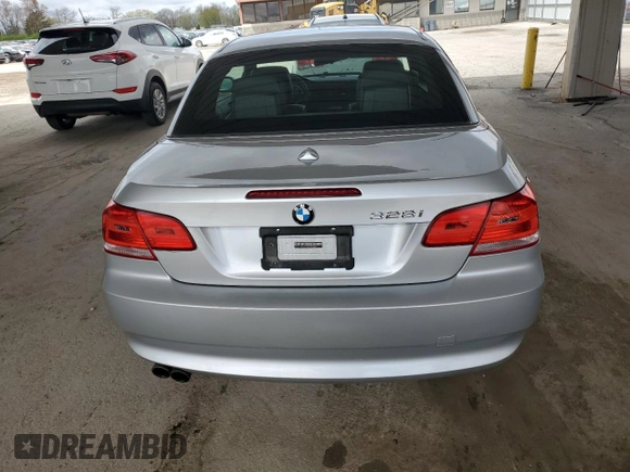 2009 BMW 3 Series 328i z VIN WBAWL13509PX26554, wystawiony jako Copart lot #53809455 z przebiegiem 137 698 mil mil oraz Szkoda całkowita • Salvage title. Historia ofert i sprzedaży dostępna na DreamBid. Obrazek 6.