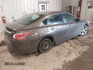 2014 Nissan Altima S with VIN 1N4AL3AP1EC180237, listed as a IAAI auction lot 41636869 with 137,952 mi miles and . Bid and sale history available at DreamBid. Image 4.