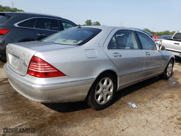 2005 Mercedes-Benz S-Class 5.0L with VIN WDBNG84J95A447218, listed as a Copart auction lot 64822944 with 73,900 mi miles and Salvage Title. Bid and sale history available at carsss.com. Image 3.