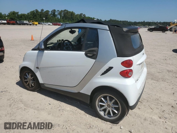 2009 Smart fortwo Passion z VIN WMEEK31X99K257464, wystawiony jako Copart lot #55807575 z przebiegiem 49 851 mil mil oraz Tytuł czysty. Historia ofert i sprzedaży dostępna na DreamBid. Obrazek 2.