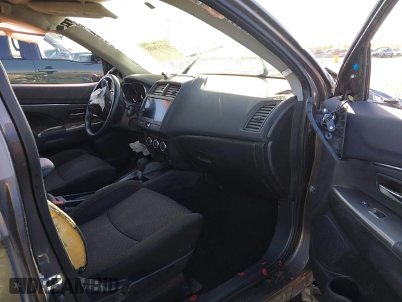 2019 Mitsubishi Outlander Sport SE 2.0 with VIN JA4AP4AUXKU005513, listed as a IAAI auction lot 41353888 with 144,070 mi miles. Bid and sale history available at carsss.com. Image 5.