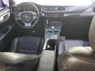 2011 Lexus CT 200h z VIN JTHKD5BH5B2016102, wystawiony jako Copart lot #53171375 z przebiegiem 244 136 mil mil oraz Tytuł czysty. Historia ofert i sprzedaży dostępna na DreamBid. Obrazek 8.