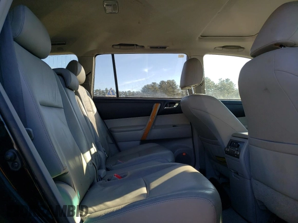 2010 Toyota Highlander Limited with VIN JTEJW3EH3A2041890, listed as a Copart auction lot 48629355 with 182,328 mi miles and Clean title. Bid and sale history available at DreamBid. Image 11.