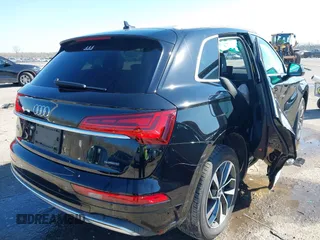 2021 Audi Q5 Premium Plus with VIN WA1BAAFY7M2065912, listed as a IAAI auction lot 41752656 with 30,472 mi miles and . Bid and sale history available at DreamBid. Image 4.