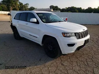 2017 Jeep Grand Cherokee Altitude with VIN 1C4RJEAG9HC702812, listed as a Copart auction lot 62423495 with 162,982 mi miles and Salvage title. Bid and sale history available at DreamBid. Image 14.