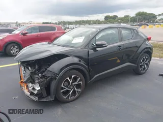 2021 Toyota C-HR LE z VIN NMTKHMBX3MR127202, wystawiony jako IAAI lot #42188312 z przebiegiem 54 029 mil mil oraz . Historia ofert i sprzedaży dostępna na DreamBid. Obrazek 18.