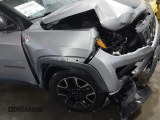 2019 Jeep Compass Trailhawk with VIN 3C4NJDDB9KT765459, listed as a IAAI auction lot 41319891 with 83,860 mi miles and . Bid and sale history available at carsss.com. Image 18.