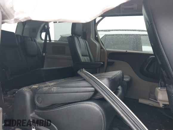 2014 Chrysler Town & Country Touring L with VIN 2C4RC1CG2ER189177, listed as a IAAI auction lot 41978563 with Not Provided miles and . Bid and sale history available at DreamBid. Image 8.