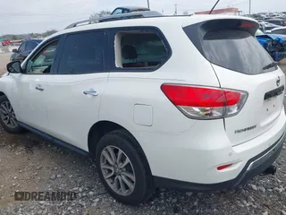 2016 Nissan Pathfinder S with VIN 5N1AR2MN0GC637700, listed as a IAAI auction lot 41899423 with Not provided miles and . Bid and sale history available at DreamBid. Image 3.