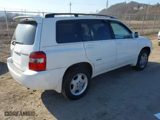 2007 Toyota Highlander w/3rd Row with VIN JTEEP21A070205926, listed as a IAAI auction lot 41770849 with 169,765 mi miles. Bid and sale history available at carsss.com. Image 4.