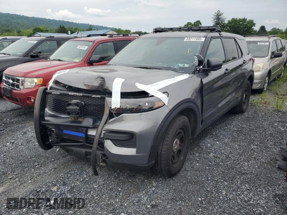 2023 Ford Police Interceptor Utility z VIN 1FM5K8AB9PGA17813, wystawiony jako Copart lot #58211995 z przebiegiem 2 753 mil mil oraz Szkoda całkowita • Salvage title. Historia ofert i sprzedaży dostępna na DreamBid. Obrazek 1.
