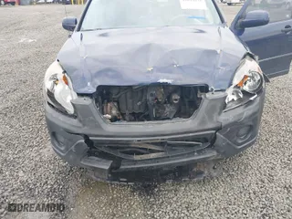 2006 Honda CR-V EX with VIN JHLRD68816C017988, listed as a IAAI auction lot 41842031 with 204,947 mi miles. Bid and sale history available at carsss.com. Image 6.