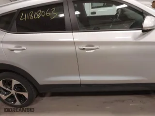 2016 Hyundai Tucson Eco with VIN KM8J3CA25GU138743, listed as a IAAI auction lot 41802063 with 70,989 mi miles. Bid and sale history available at carsss.com. Image 13.