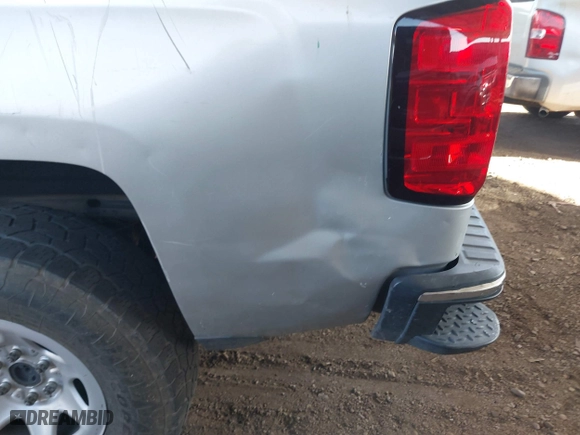 2014 Chevrolet Silverado 1500 Work Truck with VIN 1GCRCPEH0EZ293553, listed as a IAAI auction lot 41563580 with 214,104 mi miles. Bid and sale history available at carsss.com. Image 6.
