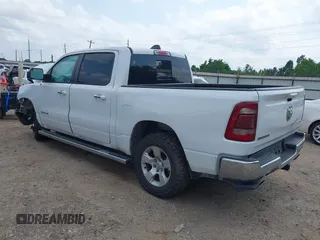 2020 Ram 1500 Big Horn с VIN 1C6SRFFT9LN321942, выставлен на аукционе IAAI как лот 42290626 с пробегом Не указан миль и . История ставок и продаж доступна на DreamBid. Изображение 3.