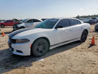 2019 Dodge Charger SXT with VIN 2C3CDXBG1KH699307, listed as a Copart auction lot 58272185 with 127,731 mi miles and Salvage title. Bid and sale history available at DreamBid. Image 1.
