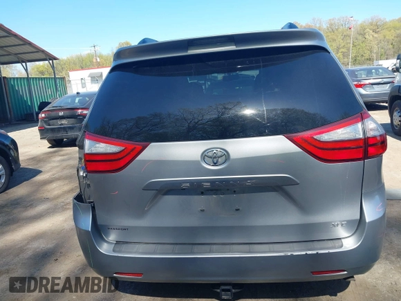 2015 Toyota Sienna XLE with VIN 5TDYK3DC0FS558486, listed as a IAAI auction lot 42064281 with 211,119 mi miles and . Bid and sale history available at DreamBid. Image 17.