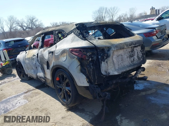 2021 Chevrolet Blazer RS z VIN 3GNKBERS9MS508297, wystawiony jako IAAI lot #41793925 z przebiegiem Nie podano mil oraz . Historia ofert i sprzedaży dostępna na DreamBid. Obrazek 3.