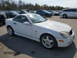 1999 Mercedes-Benz SLK-Class with VIN WDBKK47F9XF130501, listed as a Copart auction lot 71770824 with 124,669 mi miles and Clean Title. Bid and sale history available at carsss.com. Image 4.