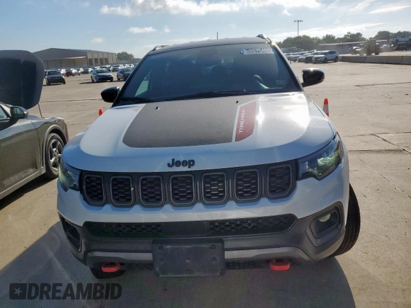 2024 Jeep Compass Trailhawk with VIN 3C4NJDDN6RT144748, listed as a Copart auction lot 62675405 with 22,511 mi miles and Clean title. Bid and sale history available at DreamBid. Image 5.