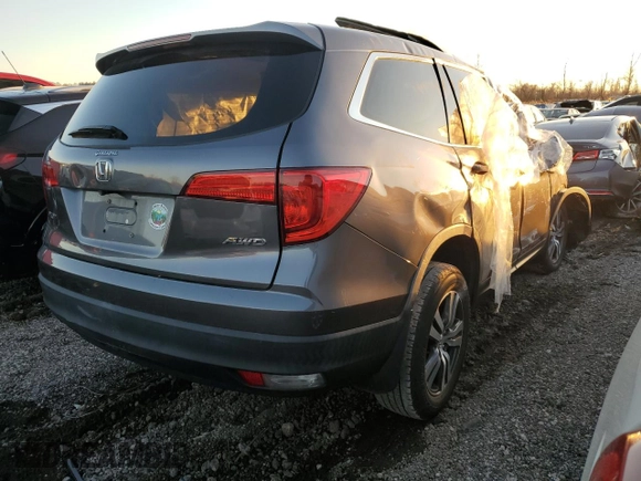 2017 Honda Pilot EX with VIN 5FNYF6H30HB081629, listed as a Copart auction lot 83344684 with 68,676 mi miles and Salvage Title. Bid and sale history available at DreamBid. Image 3.