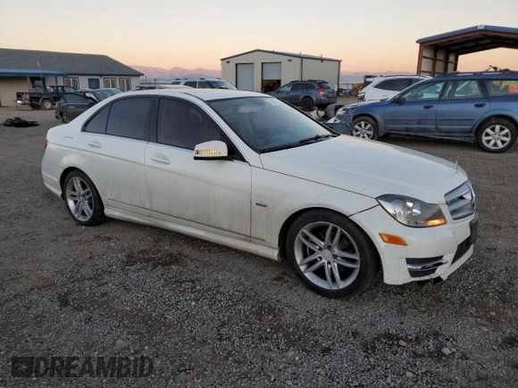 2012 Mercedes-Benz C 250 Sport с VIN WDDGF4HB2CR230848, выставлен на аукционе Copart как лот 83357474 с пробегом Не указан миль и Списание • Salvage title. История ставок и продаж доступна на DreamBid. Изображение 4.