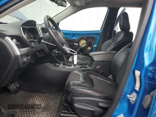 2017 Jeep Cherokee Trailhawk с VIN 1C4PJMBS4HW601454, выставлен на аукционе Copart как лот 58015315 с пробегом 96 795 миль миль и Списание • Salvage title. История ставок и продаж доступна на DreamBid. Изображение 7.