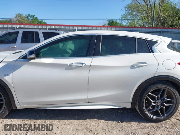 2017 Infiniti QX30 Premium с VIN SJKCH5CP1HA032065, выставлен на аукционе IAAI как лот 41905791 с пробегом 73 058 миль миль и . История ставок и продаж доступна на DreamBid. Изображение 15.