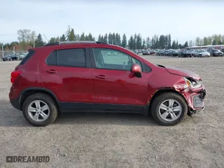 2021 Chevrolet Trax LT with VIN KL7CJLSM6MB372946, listed as a IAAI auction lot 42008725 with 50,321 mi miles. Bid and sale history available at carsss.com. Image 13.