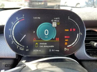 2022 MINI Convertible Cooper S z VIN WMW43DL09N3N62946, wystawiony jako Copart lot #52039284 z przebiegiem 20 736 mil mil oraz Szkoda całkowita • Salvage title. Historia ofert i sprzedaży dostępna na DreamBid. Obrazek 9.