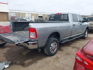 2019 Ram 2500 Tradesman with VIN 3C6UR5HL9KG641236, listed as a IAAI auction lot 41888989 with 137,451 mi miles. Bid and sale history available at carsss.com. Image 4.