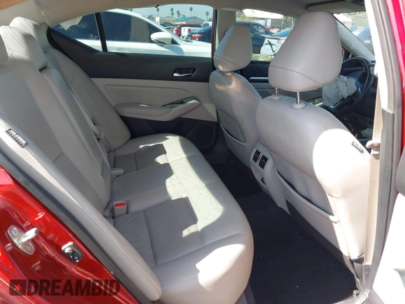 2019 Nissan Altima 2.5 Platinum with VIN 1N4BL4FV7KC117575, listed as a IAAI auction lot 41573528 with 71,665 mi miles. Bid and sale history available at carsss.com. Image 8.