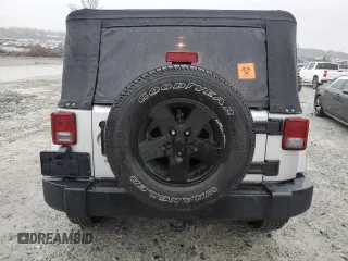 2008 Jeep Wrangler Unlimited X with VIN 1J4GB39138L608458, listed as a Copart auction lot 43549075 with 100,565 mi miles and Salvage Title. Bid and sale history available at DreamBid. Image 6.