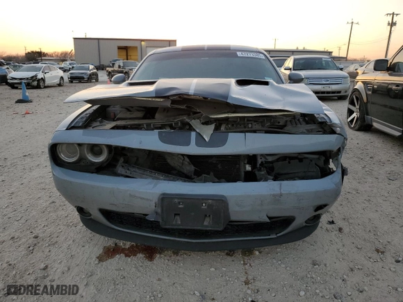 2020 Dodge Challenger SXT with VIN 2C3CDZAG2LH253777, listed as a Copart auction lot 47273385 with 134,396 mi miles and Salvage Title. Bid and sale history available at carsss.com. Image 5.