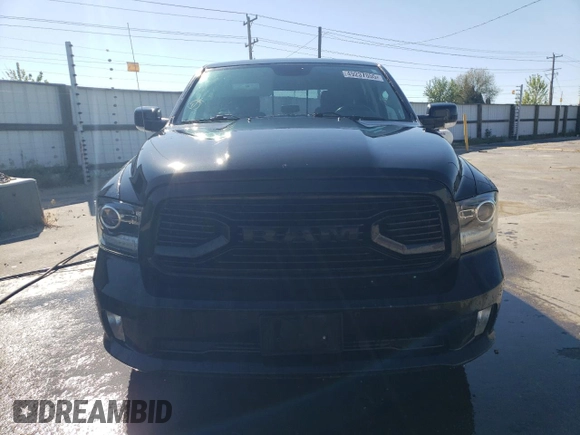 2018 Ram 1500 Night z VIN 1C6RR7MT0JS153033, wystawiony jako Copart lot #49237855 z przebiegiem 105 338 mil mil oraz Szkoda całkowita • Salvage title. Historia ofert i sprzedaży dostępna na DreamBid. Obrazek 5.