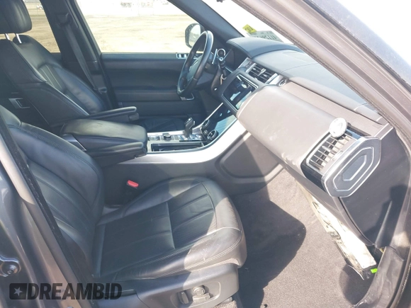2019 Land Rover Range Rover Sport Dynamic with VIN SALWR2RE9KA850578, listed as a IAAI auction lot 41129635 with 1 mi miles. Bid and sale history available at carsss.com. Image 5.