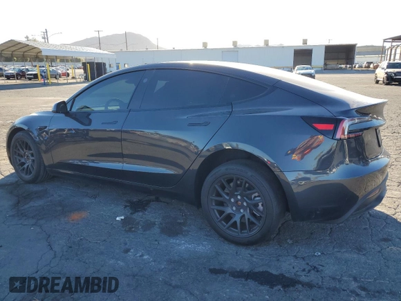 2024 Tesla Model 3 z VIN 5YJ3E1EA0RF736893, wystawiony jako Copart lot #85162464 z przebiegiem 8 479 mil mil oraz Szkoda całkowita • Salvage title. Historia ofert i sprzedaży dostępna na DreamBid. Obrazek 2.