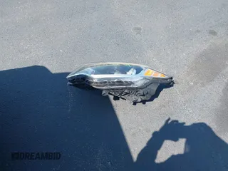 2018 Kia Optima S z VIN 5XXGT4L33JG235933, wystawiony jako IAAI lot #42260202 z przebiegiem 126 833 mil mil oraz . Historia ofert i sprzedaży dostępna na DreamBid. Obrazek 12.