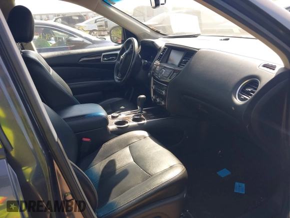 2014 Nissan Pathfinder SL with VIN 5N1AR2MM7EC644583, listed as a IAAI auction lot 42144978 with 152,761 mi miles. Bid and sale history available at carsss.com. Image 5.
