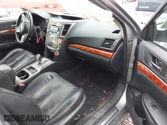 2010 Subaru Outback Limited z VIN 4S4BRCJCXA3340678, wystawiony jako IAAI lot #41558411 z przebiegiem Nie podano mil oraz . Historia ofert i sprzedaży dostępna na DreamBid. Obrazek 5.