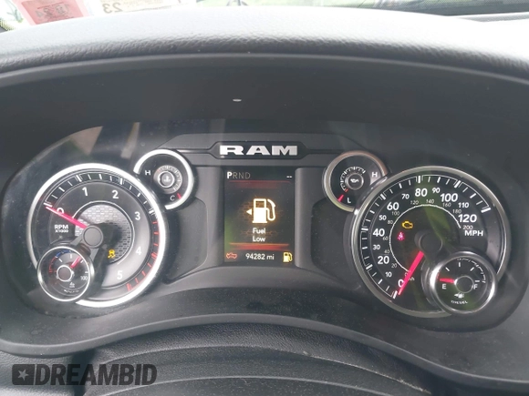 2019 Ram 2500 Big Horn with VIN 3C6UR5JL0KG700152, listed as a IAAI auction lot 42180625 with 94,282 mi miles. Bid and sale history available at carsss.com. Image 7.