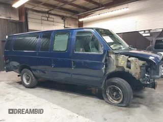 2008 Ford Econoline Passenger XL z VIN 1FBSS31L88DB31215, wystawiony jako IAAI lot #41899371 z przebiegiem 110 875 mil mil oraz . Historia ofert i sprzedaży dostępna na DreamBid. Obrazek 14.