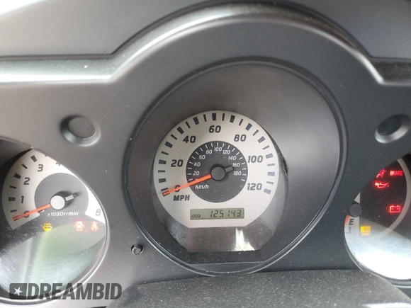 2004 Nissan Frontier XE Desert Runner with VIN 1N6ED26Y44C402138, listed as a Copart auction lot 58828425 with 125,143 mi miles and Salvage title. Bid and sale history available at DreamBid. Image 9.