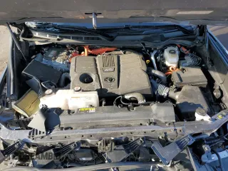 2023 Toyota Sequoia SR5 with VIN 7SVAAABA8PX010375, listed as a Copart auction lot 68346364 with 15,326 mi miles and Salvage Title. Bid and sale history available at carsss.com. Image 11.
