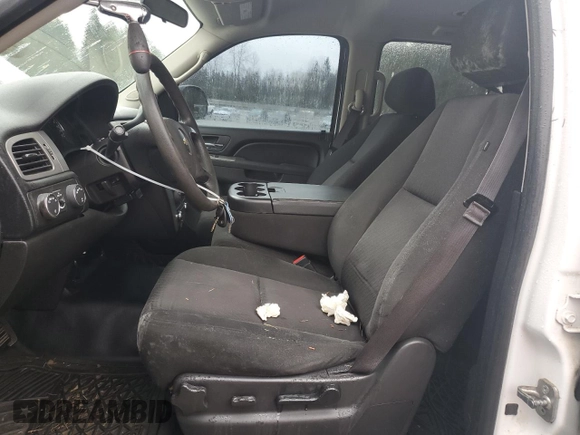 2013 Chevrolet Tahoe Commercial with VIN 1GNSK2E01DR219856, listed as a Copart auction lot 50224725 with 131,725 mi miles and Clean title. Bid and sale history available at DreamBid. Image 7.