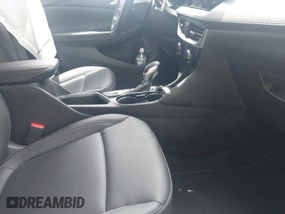 2024 Buick Encore GX Sport Touring z VIN KL4AMESL6RB105988, wystawiony jako IAAI lot #42509593 z przebiegiem 34 229 mil mil oraz . Historia ofert i sprzedaży dostępna na DreamBid. Obrazek 5.