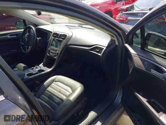 2017 Ford Fusion SE with VIN 3FA6P0HD9HR396654, listed as a IAAI auction lot 41967194 with 131,062 mi miles. Bid and sale history available at carsss.com. Image 5.