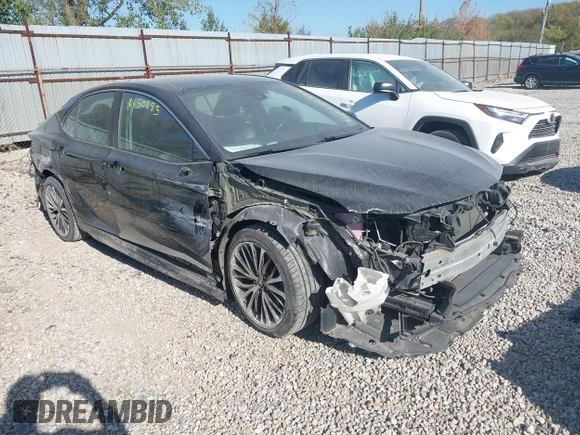 2019 Toyota Camry LE z VIN 4T1B11HK1KU686574, wystawiony jako IAAI lot #40650885 z przebiegiem 112 269 mil mil oraz . Historia ofert i sprzedaży dostępna na DreamBid. Obrazek 1.